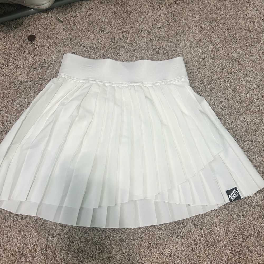 Justice White pleated Skirt